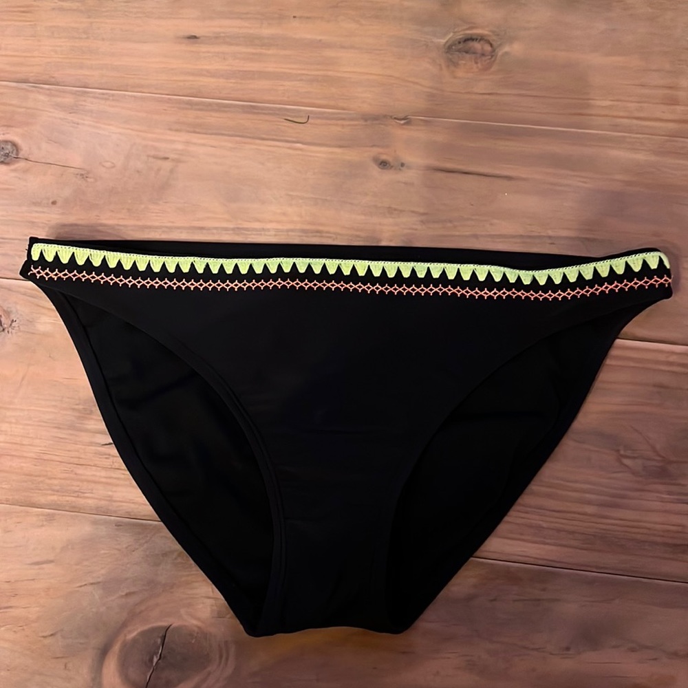 Swimsuit bottom LARGE